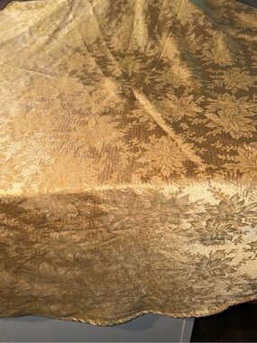 Gold Poinsettia Floral Round Tablecloth 70in Diameter